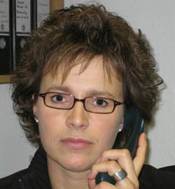 Frau Geise am Telefon - Service